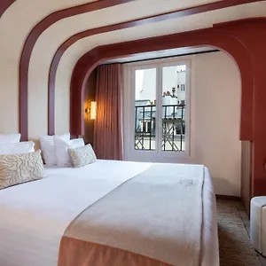 **** Otel Sacha Fransa